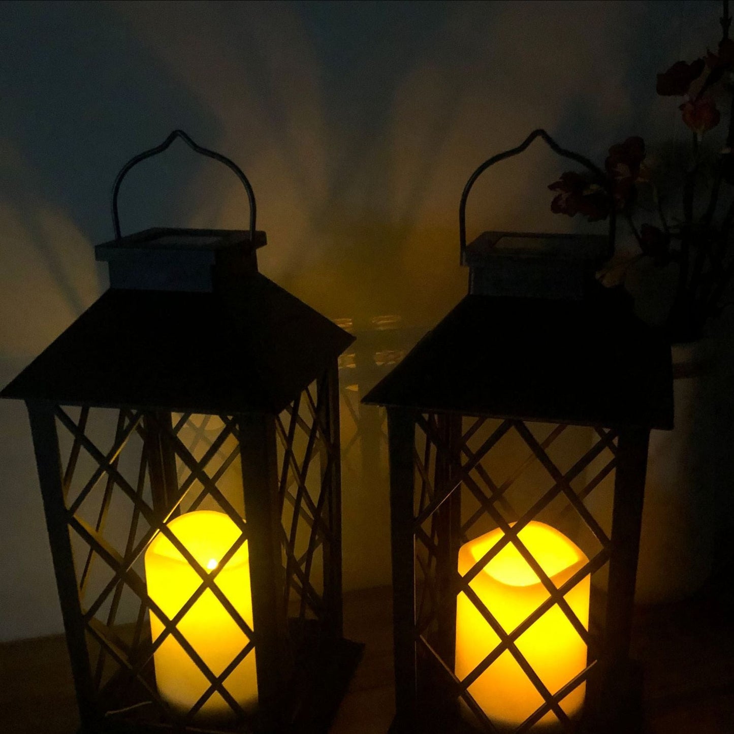 Solar candle lantern outdoor garden retro palace lantern atmosphere landscape garden decoration lamp