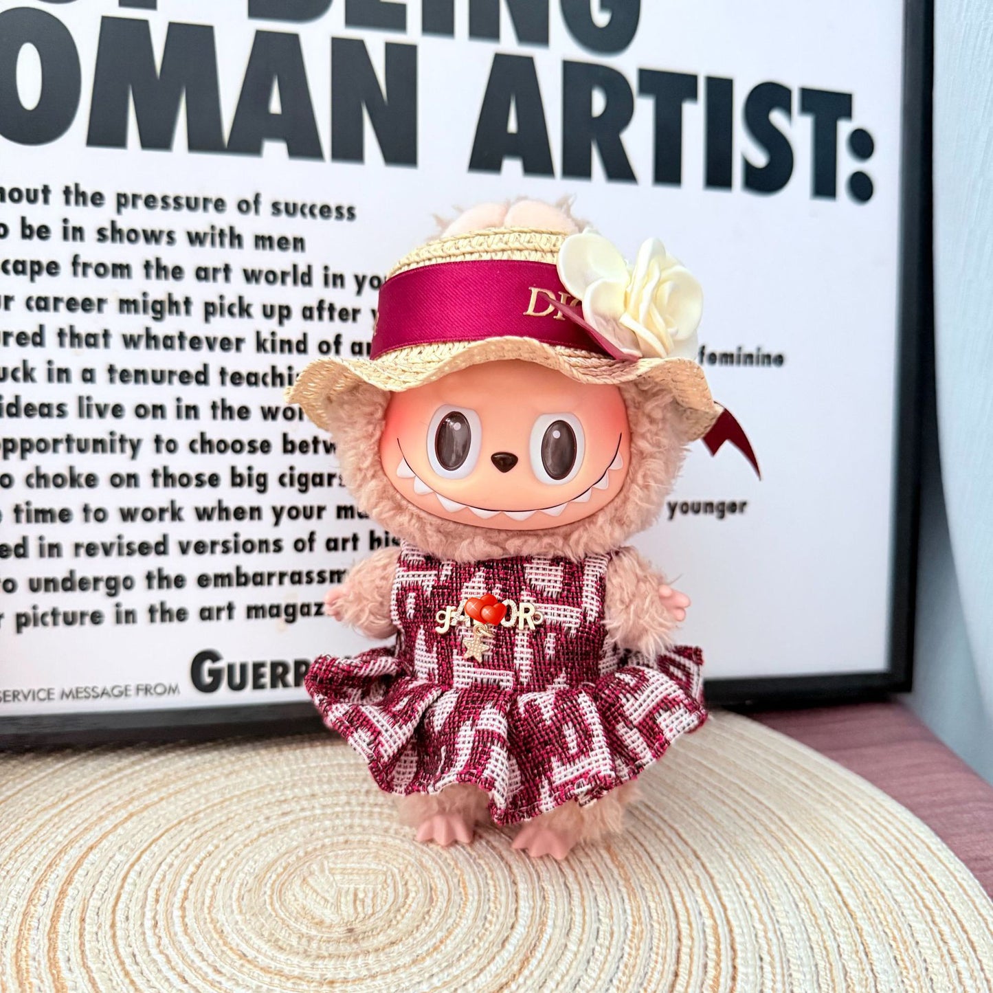 Only baby clothes] One, two and three generations of labubu labubu vinyl blind box pendant baby clothes brown pink GG suit