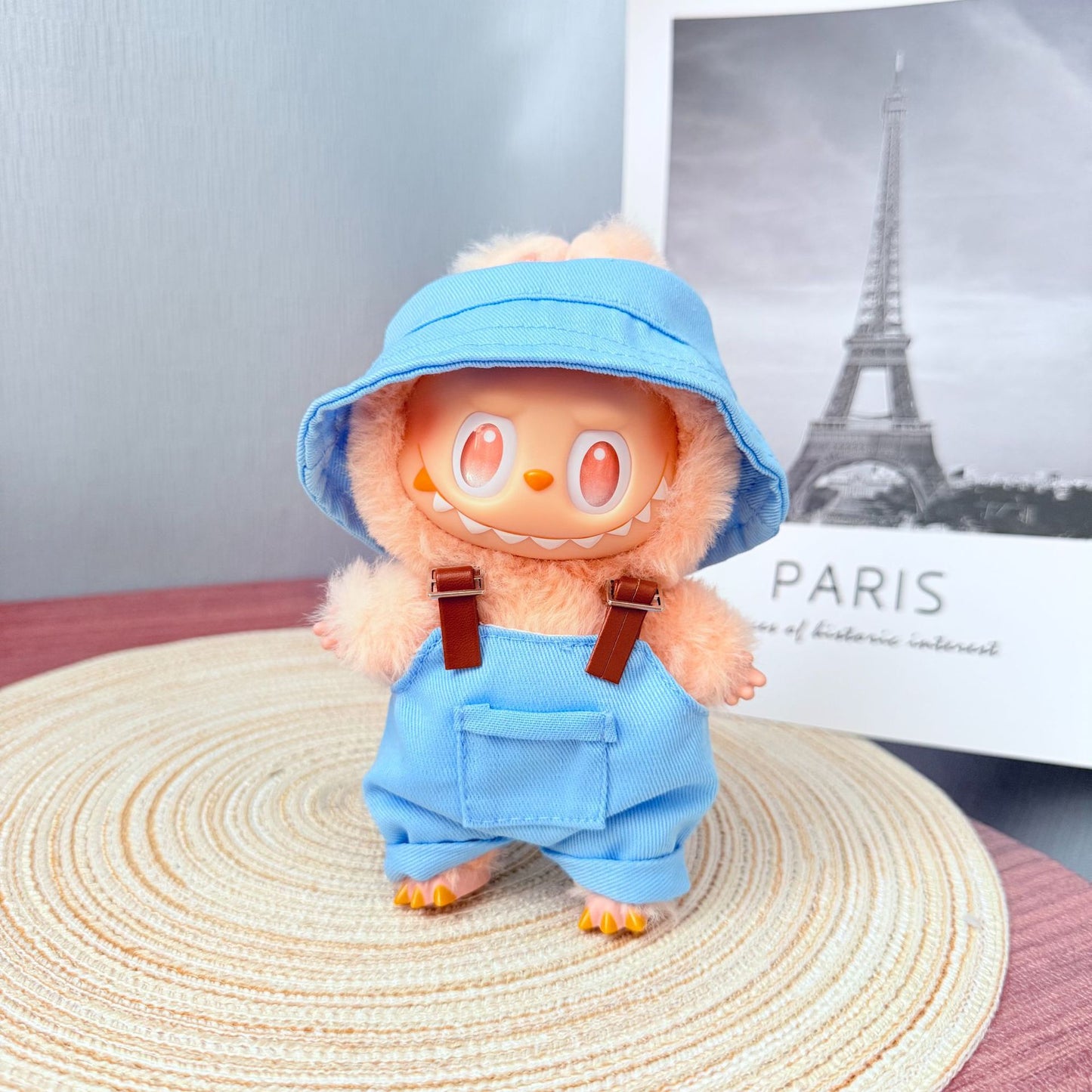Only baby clothes] One, two and three generations of labubu labubu vinyl blind box pendant baby clothes brown pink GG suit